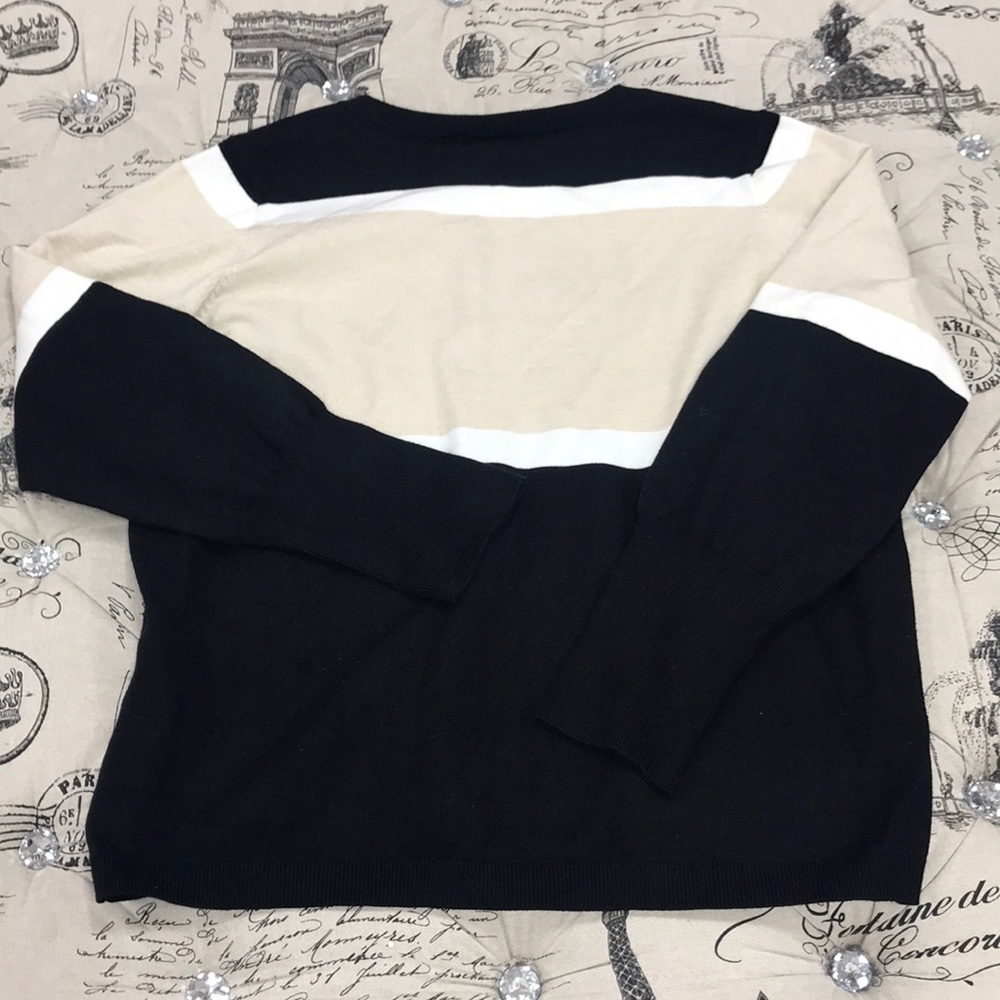 🎁Devotion by Cyrus Women's Sweater - Picture 7 of 7